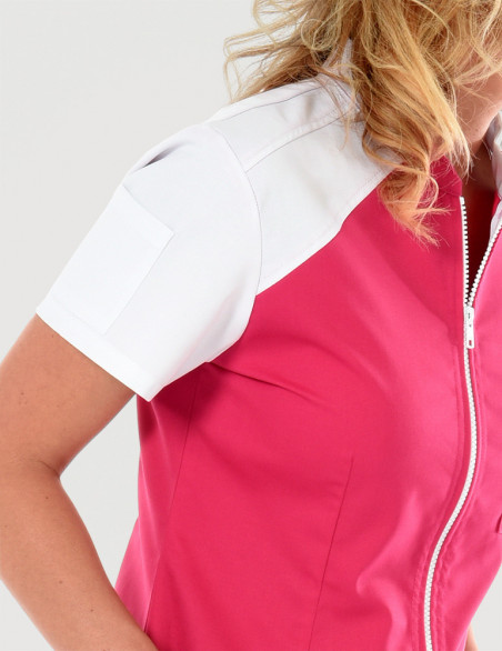 Blouse médicale femme Bonnie couleur rose framboise et blanc - Made in France - Belissa