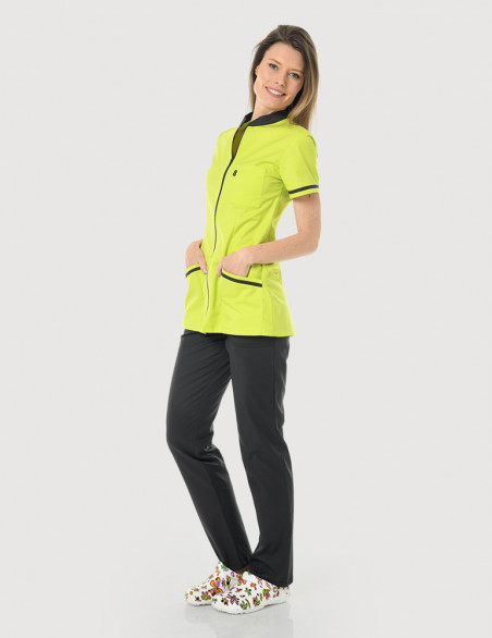 Blouse médicale femme Celia couleur vert anis et ardoise - Made in France by Belissa