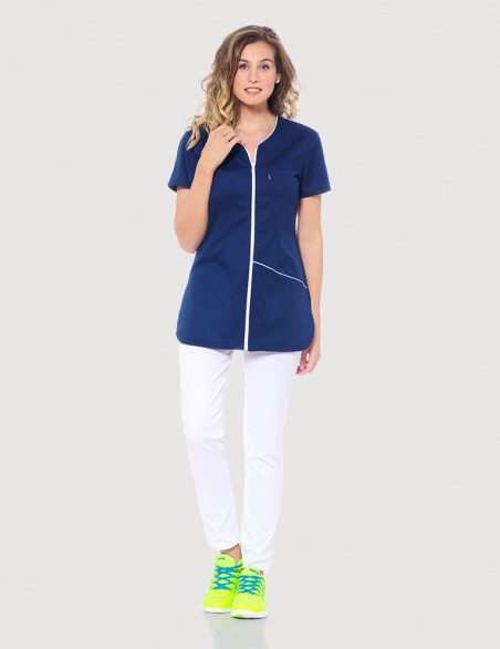Blouse médicale femme Vic Marine-Blanc avec pantalon médical blanc by Belissa