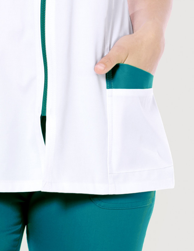 Blouse médicale femme Louise Blanc-bleu canard Made in France by Belissa