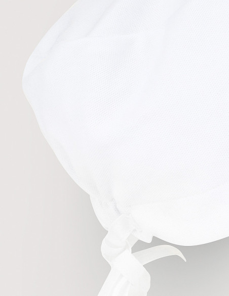 Calot chirurgien couleur blanc - Forme charlotte - Maille aérée - Marque Belissa - vue de détail