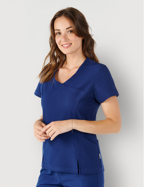 Tunique médicale femme couleur fuchsia col en V - Medical Sportswear marque Fit for Work by Belissa 2