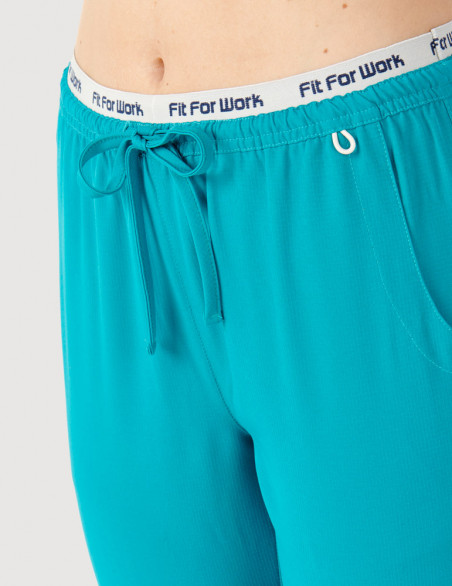 Pantalon médical femme turquoise - vue de détail taille - Marque Fit for Work by Belissa - Collection Medical sportswear