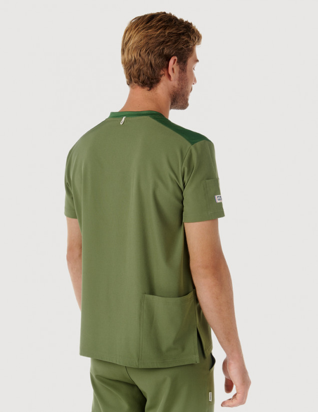 Tunique médicale homme - couleur kaki - Vue de dos - Marque Fit for Work by Belissa - Medical sportswear