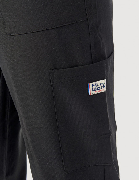 Détail pantalon médical noir poche treillis - Marque Fit for Work by Belissa - Medical sportswear