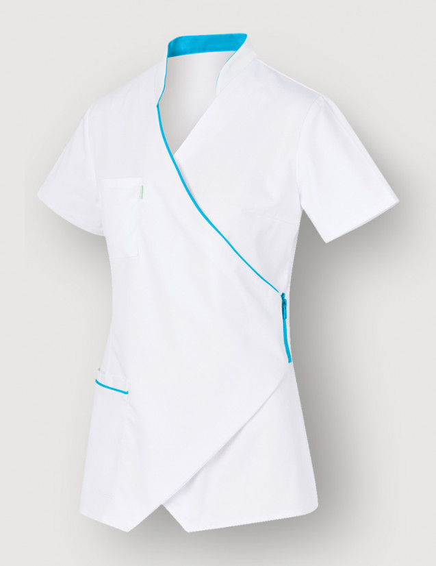 Blouse médicale blanc et bleu océan à manches courtes, coupe asymétrique. Marque Belissa - Vue ghost