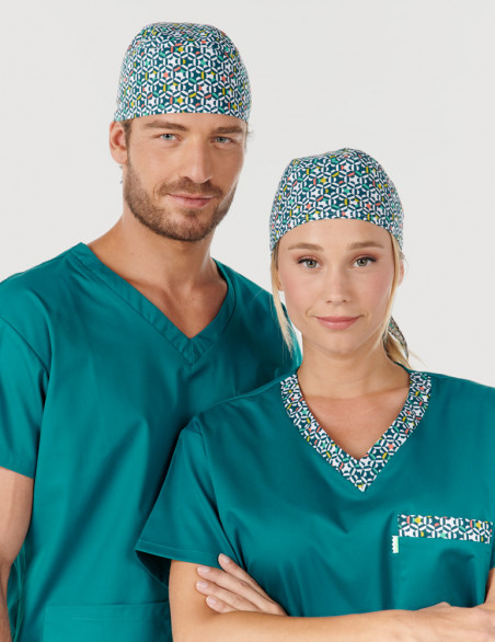 Couple homme et femme en tunique médicale unisexe Jules couleur canard + motifs "graphic" by Belissa