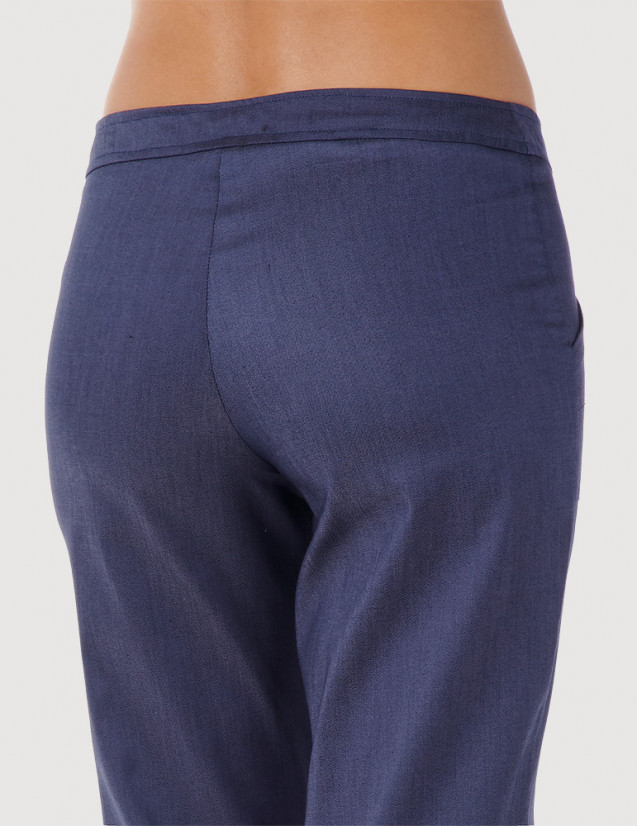Détail taille, pantalon médical femme en jeans, Luna by Belissa