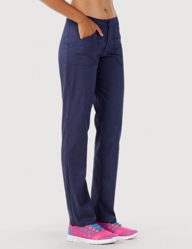 Pantalon médical femme Luna by Belissa, jeans, vue de 3/4 face