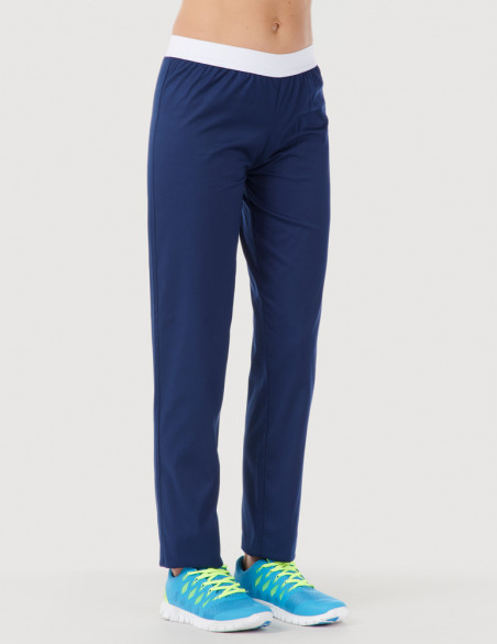 Pantalon médical élastiqué pour femme. Couleur bleu marine, vue 3/4 face - modèle Emma by Belissa