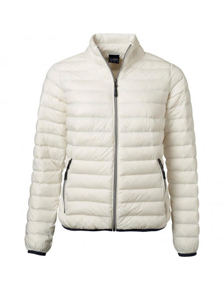 Veste matelassée couleur blanc - modèle femme - vue de face