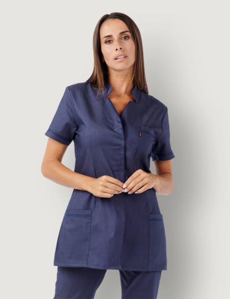 Blouse médicale en jeans  - Modèle féminin Starla - Vue portée