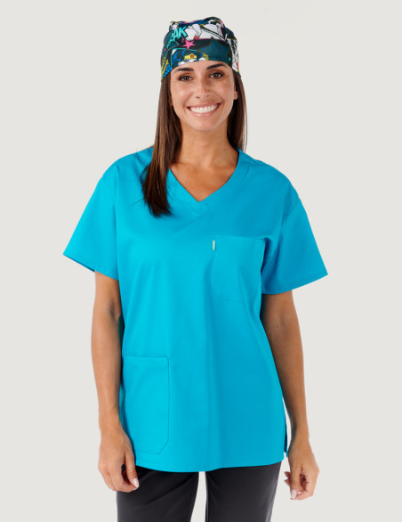 femme en tunique médicale manches courtes Jules - couleur bleu océan -avec calot wonder Woman - marque Belissa