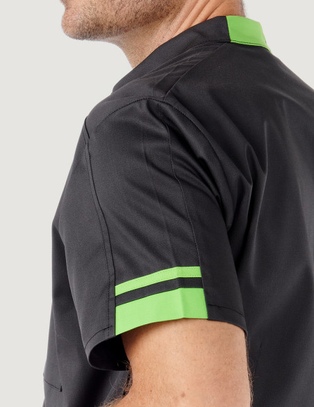 Détail manche de la blouse médicale homme Marley ardoise-pomme by Belissa