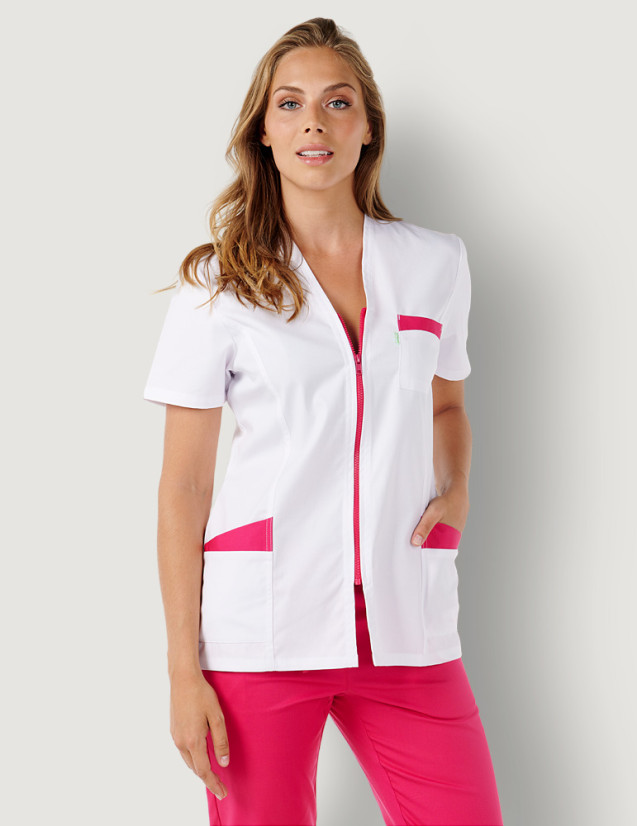 Blouse médicale Carla - Collection Climax by Belissa - Couleur Blanc-framboise - Blouse ultra légère pour l'été