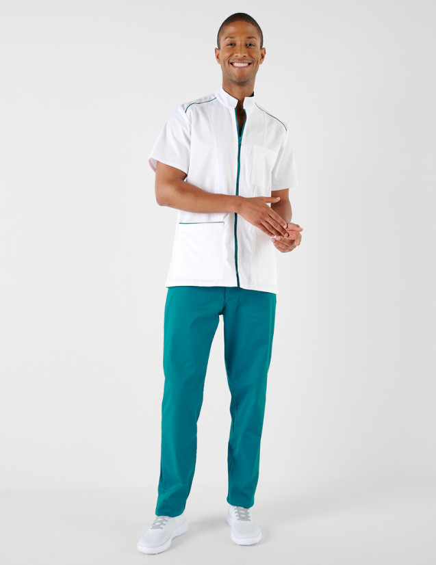 Blouse médicale homme - Fermeture zippée - Couleur blanc-canard - Vue en pied - Marque Belissa
