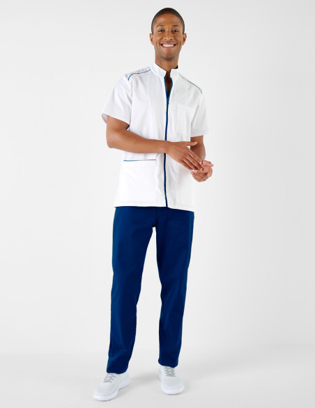 Blouse médicale homme - Fermeture zippée - Couleur blanc-anis - Vue en pied - Marque Belissa