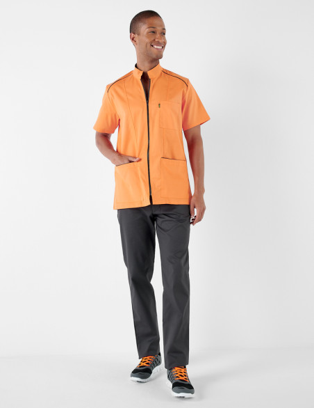 Blouse médicale homme avec zip - Couleur abricot-ardoise - Vue en pied - Marque Belissa