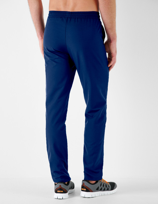 Léo pantalon homme taille élastique, couleur marine - Marque Belissa - Porté vue de dos
