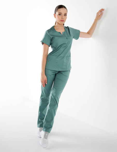 Tenue dentiste Palma - Tunique femme cintrée - Couleur Olive - Vue en pied - Marque Belissa