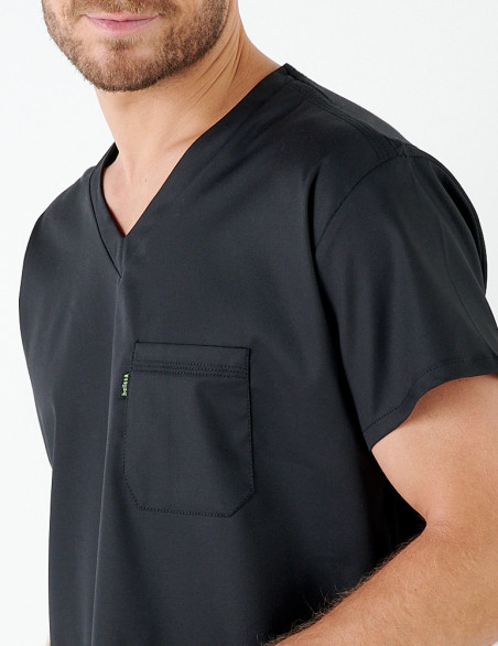 Détail encolure tunique médicale homme Rio couleur noir - Marque Belissa