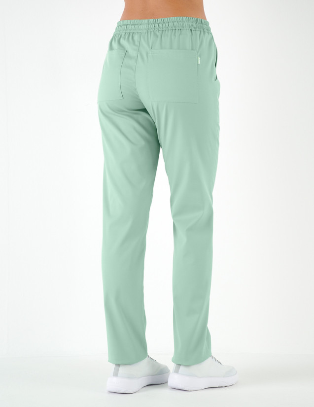 Pantalon femme India by Belissa - couleur sauge - taille élastique. Vue de dos Pantalon femme India by Belissa - couleur sauge - taille élastique. Vue de dos