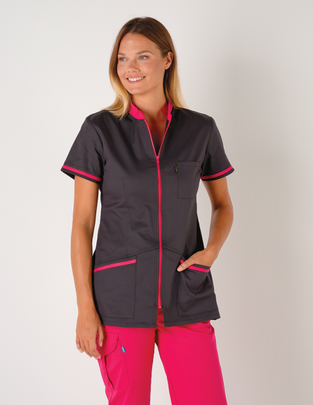 Blouse médicale femme Celia Ardoise et couleur rose framboise Made in France by Belissa