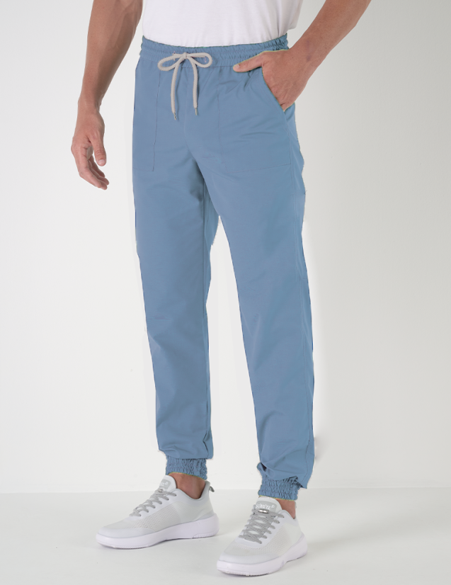 Elio pantalon homme taille élastique avec cordon, couleur bleu ciel - Marque Belissa - Porté vue de face