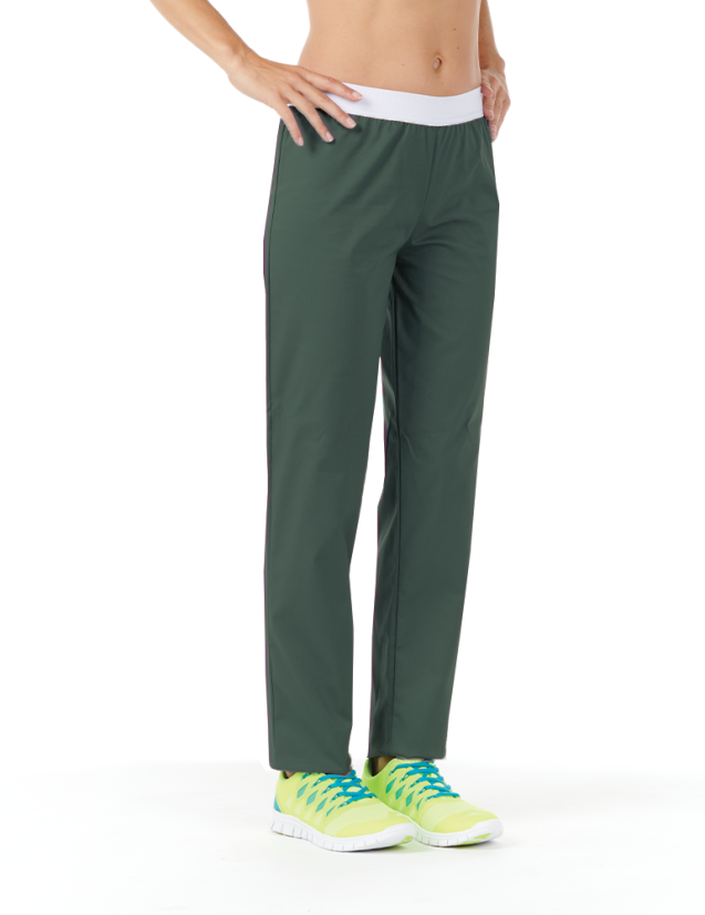 Pantalon médical élastiqué pour femme. Couleur kaki vue 3/4 face - modèle Emma by Belissa