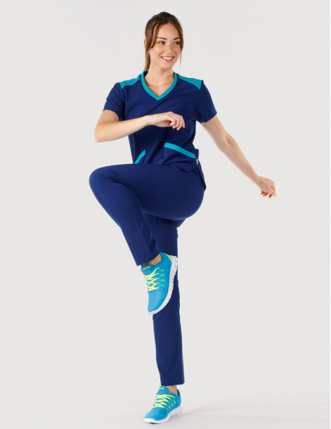 Tunique médicale femme marine et turquoise- col en V - Marque Fit for Work by Belissa - Medical sportswear 2