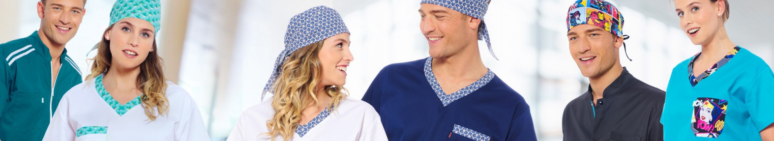 Blouse médicale et calot de chirurgien imprimé motifs fantaisie